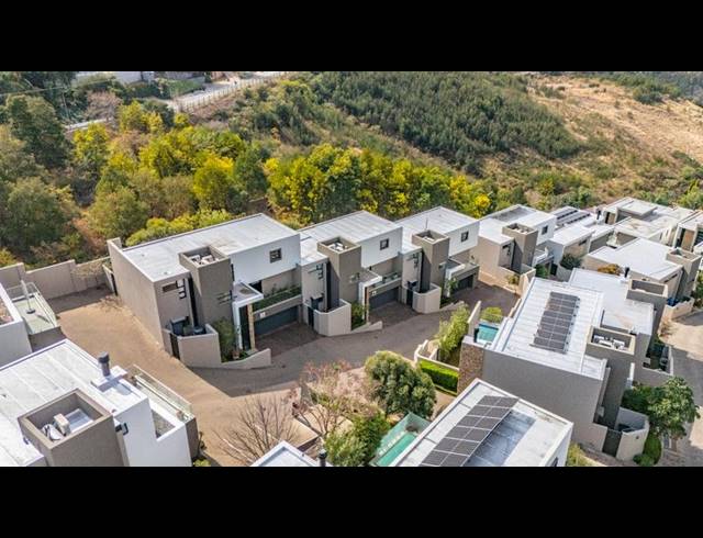 3 BEDROOM CLUSTER FOR SALE IN WATERKLOOF RIDGE